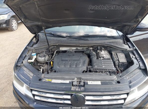3VV0B7AX0JM108245 2018 VOLKSWAGEN TIGUAN Black Հետևի տեսք