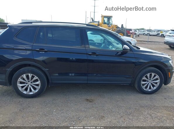 3VV0B7AX0JM108245 2018 VOLKSWAGEN TIGUAN Black Սալոնի հետևի տեսք