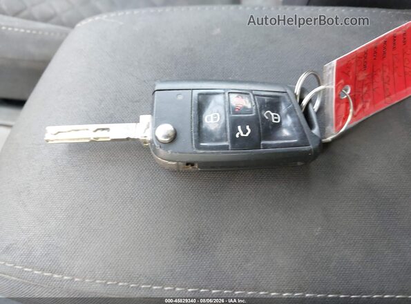 3VV0B7AX0JM108245 2018 VOLKSWAGEN TIGUAN Black Առջևի վահանակի տեսք