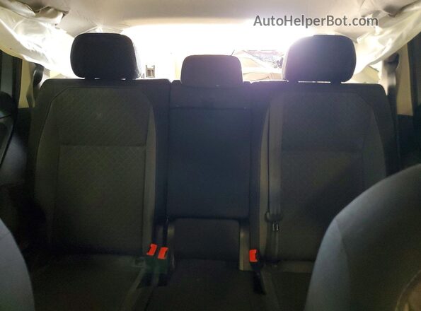3VV0B7AX0LM148862 2020 VOLKSWAGEN TIGUAN Silver უკანა სავარძლების ხედი