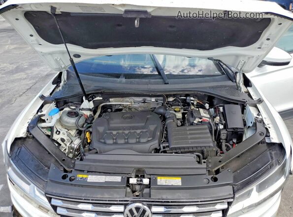 3VV0B7AX0MM060203 2021 VOLKSWAGEN TIGUAN White Вид задньої частини салону