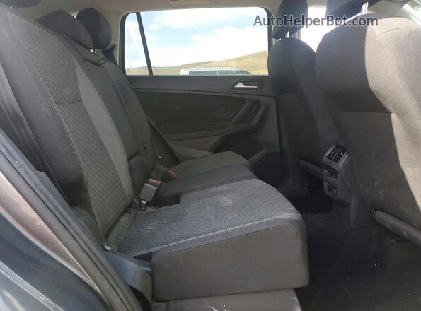 3VV0B7AX1KM142003 2019 VOLKSWAGEN TIGUAN Charcoal Вид задньої частини салону