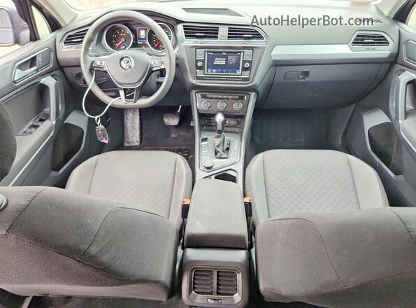3VV0B7AX2JM078326 2018 VOLKSWAGEN TIGUAN Black Vista del salpicadero