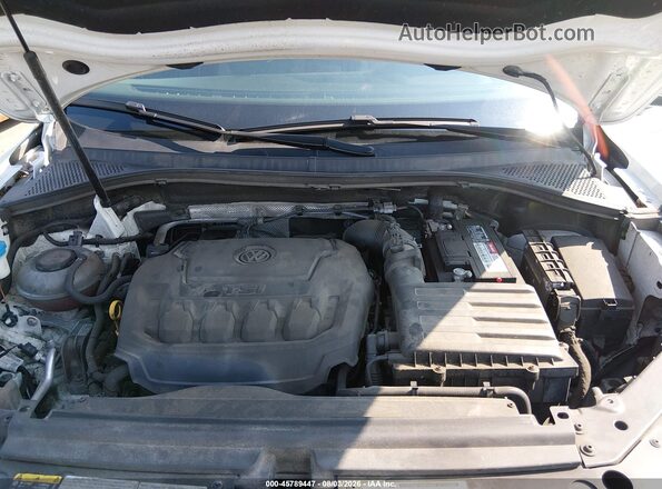 3VV0B7AX3JM114007 2018 VOLKSWAGEN TIGUAN White Rear view