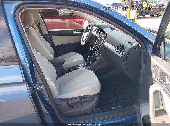 3VV0B7AX4JM123394 2018 VOLKSWAGEN TIGUAN Blue Vista interior delantera