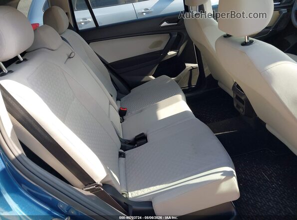 3VV0B7AX4JM126022 2018 VOLKSWAGEN TIGUAN Blue VIN კოდის სტიკერის ხედი