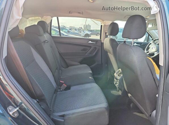 3VV0B7AX6JM018968 2018 VOLKSWAGEN TIGUAN Зеленый Вид задних сидений