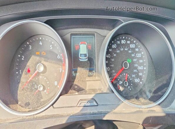 3VV0B7AX6JM018968 2018 VOLKSWAGEN TIGUAN Зеленый Вид щитка приборов