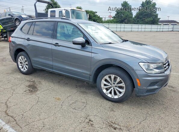 3VV0B7AX6JM055020 2018 VOLKSWAGEN TIGUAN Gray Przód prawy