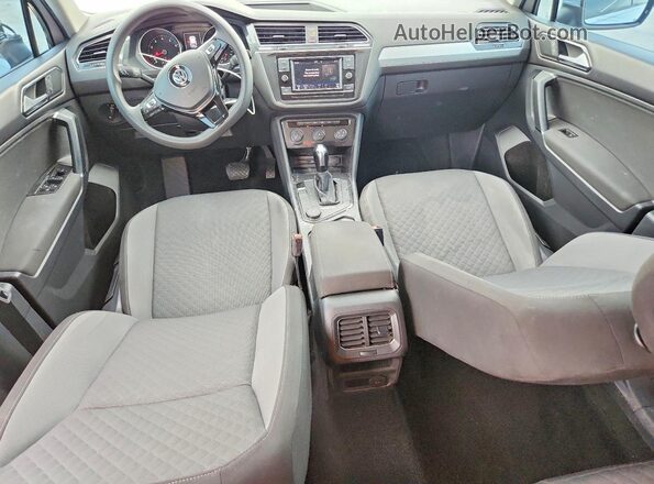 3VV0B7AX6JM105611 2018 VOLKSWAGEN TIGUAN White Вид панелі приладів