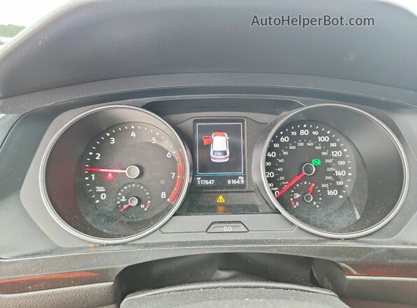3VV0B7AX6JM105611 2018 VOLKSWAGEN TIGUAN White Вид щитка приладів