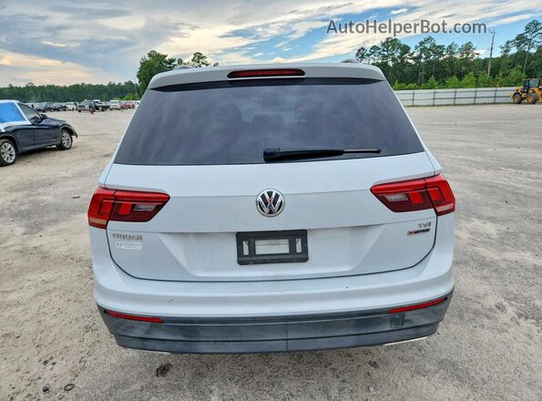 3VV0B7AX6JM105611 2018 VOLKSWAGEN TIGUAN White Вид ззаду