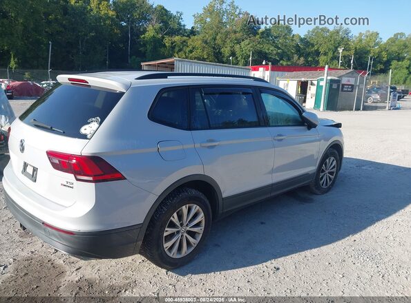 3VV0B7AX9JM018446 2018 VOLKSWAGEN TIGUAN Серебряный Задняя правая четверть