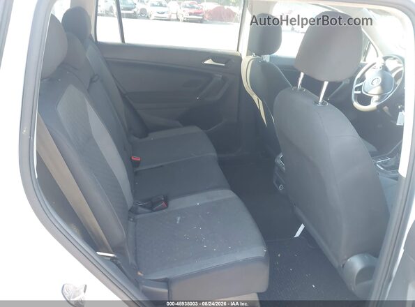 3VV0B7AX9JM018446 2018 VOLKSWAGEN TIGUAN Серебряный Вид наклейки с VIN-кодом