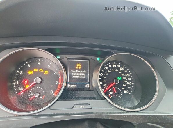 3VV1B7AX0JM059116 2018 VOLKSWAGEN TIGUAN Blue Вид щитка приладів