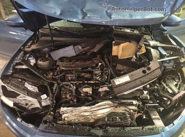 3VV1B7AX0JM059116 2018 VOLKSWAGEN TIGUAN Blue Вид задньої частини салону