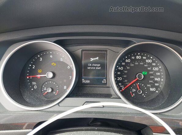 3VV1B7AX0KM196395 2019 VOLKSWAGEN TIGUAN Gray Vista del cuadro de instrumentos