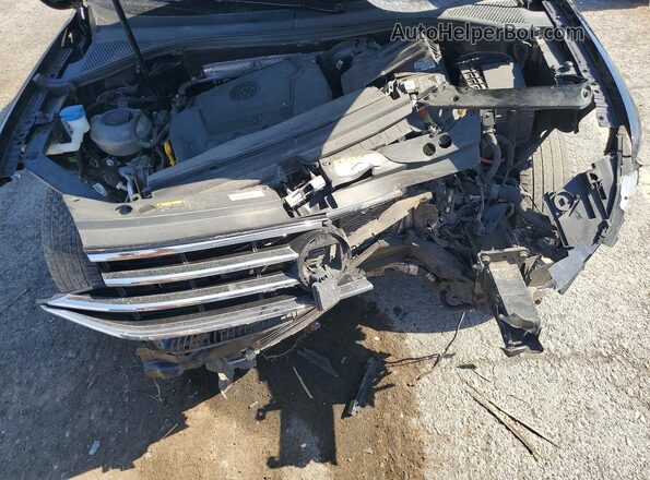 3VV1B7AX0NM013761 2022 VOLKSWAGEN TIGUAN Black Engine compartment view