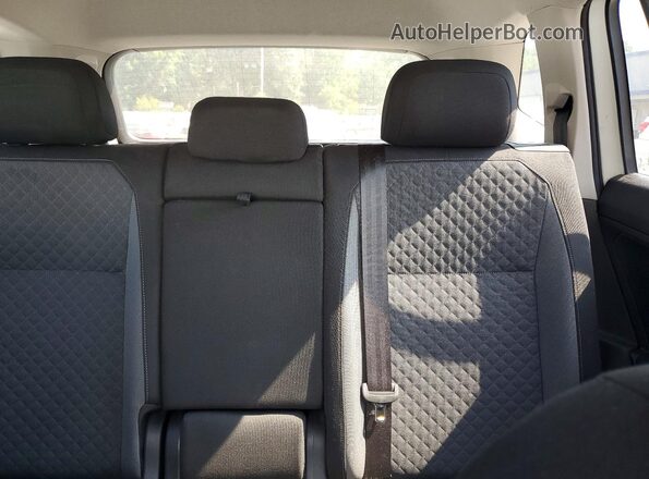 3VV1B7AX2JM036114 2018 VOLKSWAGEN TIGUAN White Вид задніх сидінь