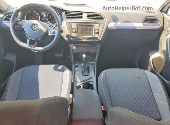 3VV1B7AX2JM036114 2018 VOLKSWAGEN TIGUAN White Вид панелі приладів