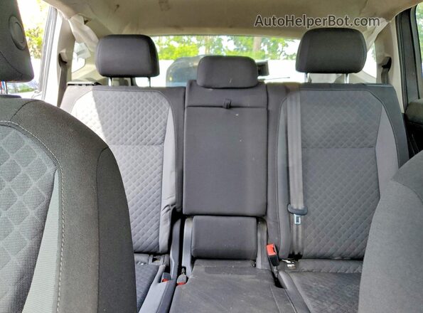 3VV1B7AX2JM074054 2018 VOLKSWAGEN TIGUAN Gray უკანა სავარძლების ხედი