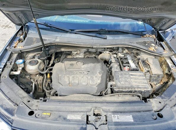3VV1B7AX2JM074054 2018 VOLKSWAGEN TIGUAN Gray ძრავის განყოფილების ხედი