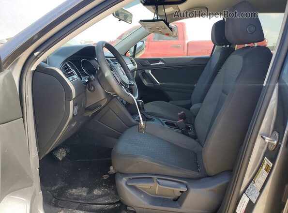 3VV1B7AX2LM053594 2020 VOLKSWAGEN TIGUAN Серый Вид салона спереди