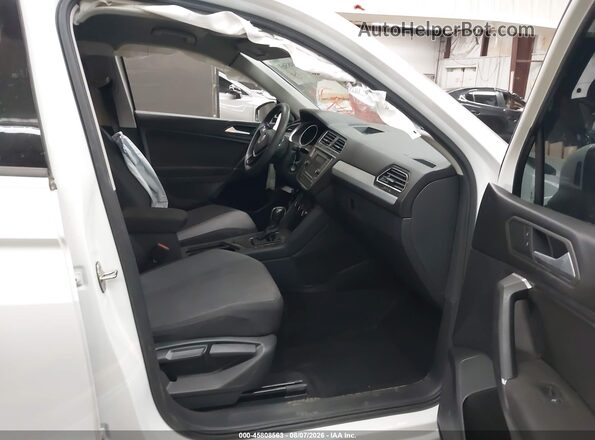 3VV1B7AX2LM128391 2020 VOLKSWAGEN TIGUAN White Front interior view
