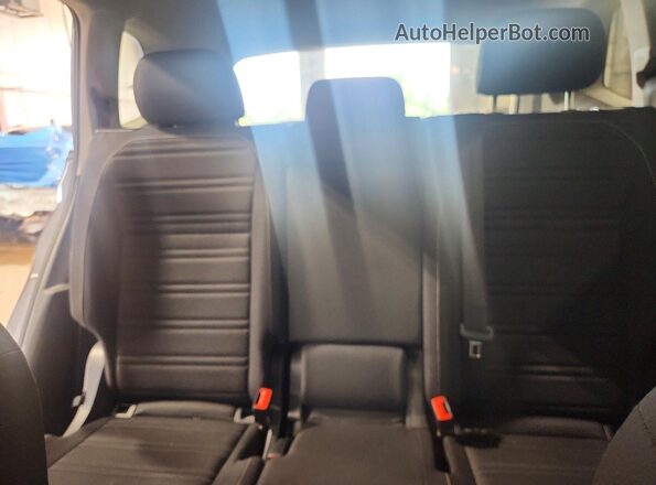 3VV1B7AX2NM082791 2022 VOLKSWAGEN TIGUAN Gray Widok tylnych siedzeń