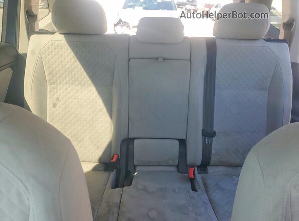 3VV1B7AX3KM198965 2019 VOLKSWAGEN TIGUAN Blue Вид задніх сидінь