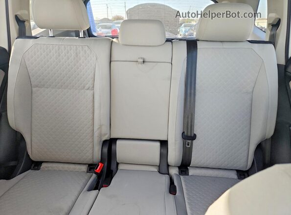 3VV1B7AX5LM112606 2020 VOLKSWAGEN TIGUAN Белый Вид задних сидений