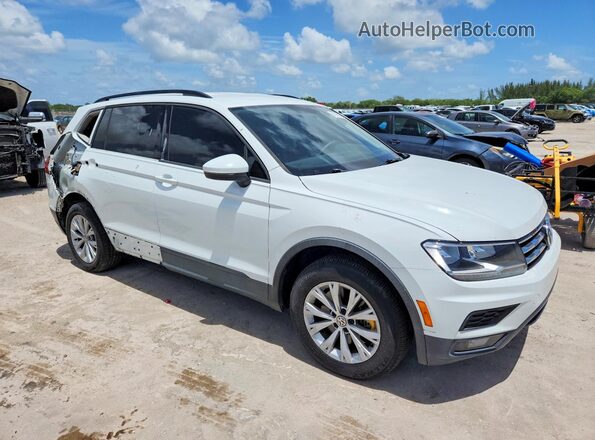 3VV1B7AX6JM035838 2018 VOLKSWAGEN TIGUAN White Przód prawy