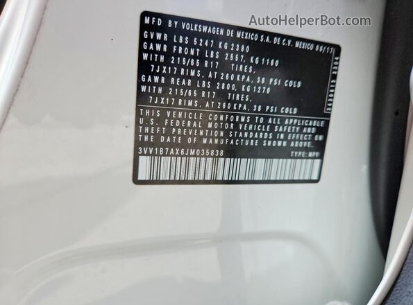 3VV1B7AX6JM035838 2018 VOLKSWAGEN TIGUAN White Widok komory silnika