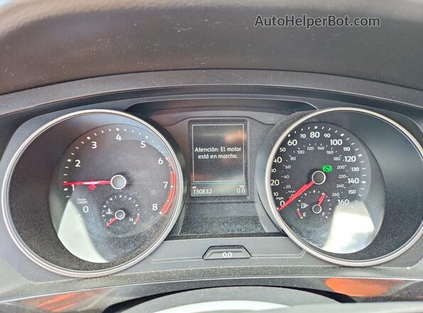 3VV1B7AX6JM035838 2018 VOLKSWAGEN TIGUAN White Widok zestawu wskaźników