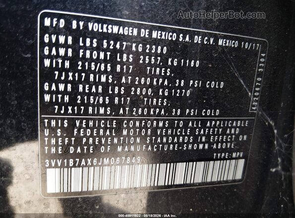 3VV1B7AX6JM067849 2018 VOLKSWAGEN TIGUAN Black ძრავის განყოფილების ხედი