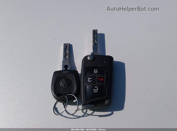 3VV1B7AX6JM067849 2018 VOLKSWAGEN TIGUAN Black წინა პანელის ხედი