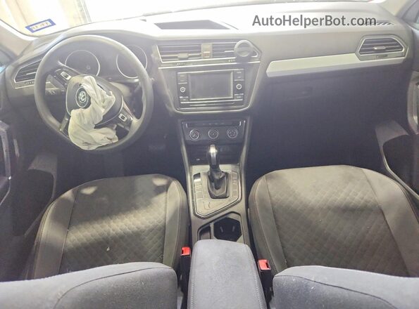 3VV1B7AX7JM017218 2018 VOLKSWAGEN TIGUAN White Dashboard view