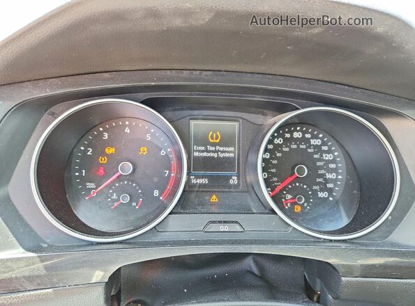 3VV1B7AX7JM027084 2018 VOLKSWAGEN TIGUAN Black ხელსაწყოთა პანელის ხედი