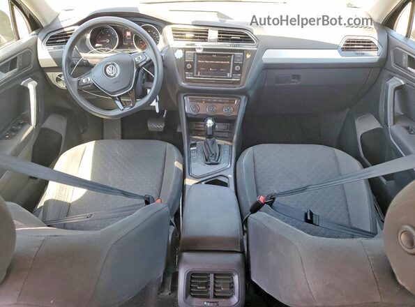 3VV1B7AX7KM083818 2019 VOLKSWAGEN TIGUAN Black Вид панелі приладів
