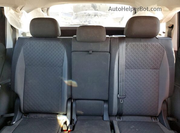 3VV1B7AX7KM180873 2019 VOLKSWAGEN TIGUAN Черный Вид задних сидений
