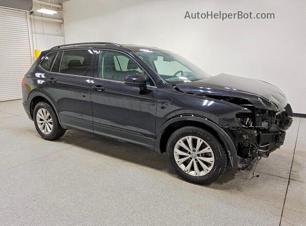 3VV1B7AX7LM180681 2020 VOLKSWAGEN TIGUAN Black Передня права чверть