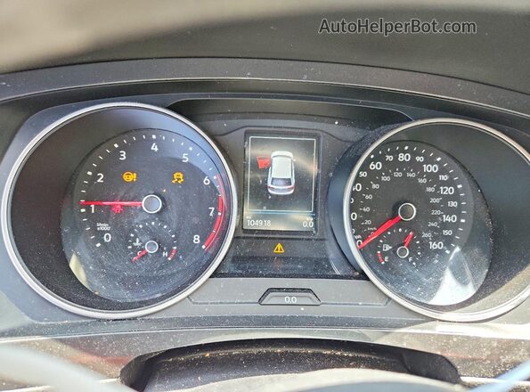 3VV1B7AX8JM019026 2018 VOLKSWAGEN TIGUAN Green ხელსაწყოთა პანელის ხედი