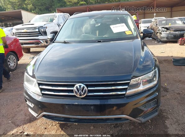 3VV1B7AX8JM068999 2018 VOLKSWAGEN TIGUAN Черный Вид панели приборов