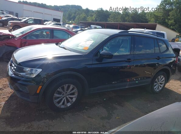 3VV1B7AX8JM068999 2018 VOLKSWAGEN TIGUAN Черный Вид задней части салона