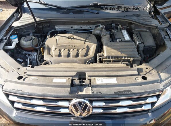 3VV1B7AX8JM068999 2018 VOLKSWAGEN TIGUAN Черный Вид сзади
