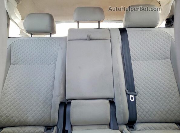 3VV1B7AX8JM070753 2018 VOLKSWAGEN TIGUAN Синий Вид задних сидений