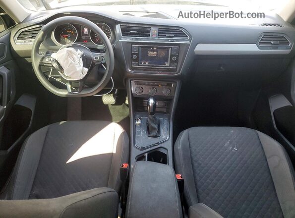 3VV1B7AX8LM054846 2020 VOLKSWAGEN TIGUAN Черный Вид панели приборов