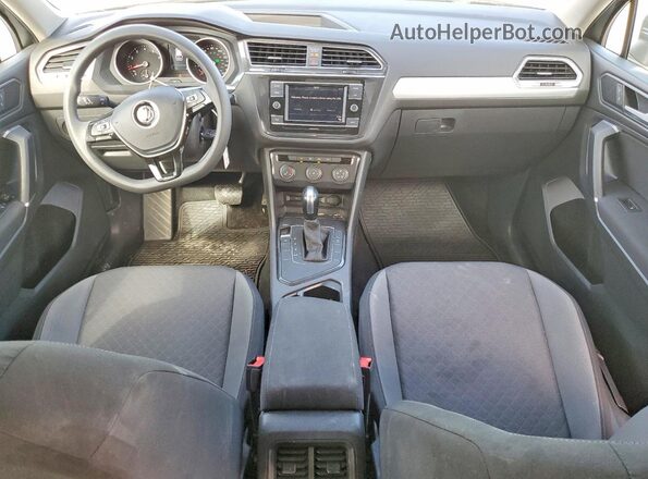 3VV1B7AX9LM135063 2020 VOLKSWAGEN TIGUAN Silver Вид панелі приладів