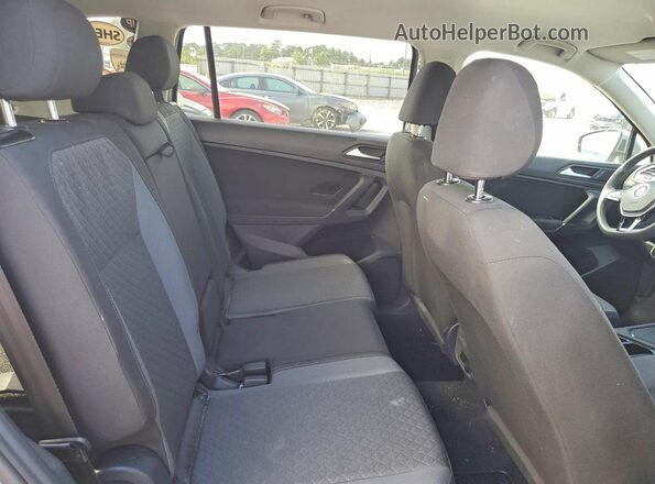 3VV1B7AX9LM135063 2020 VOLKSWAGEN TIGUAN Silver Вид задньої частини салону