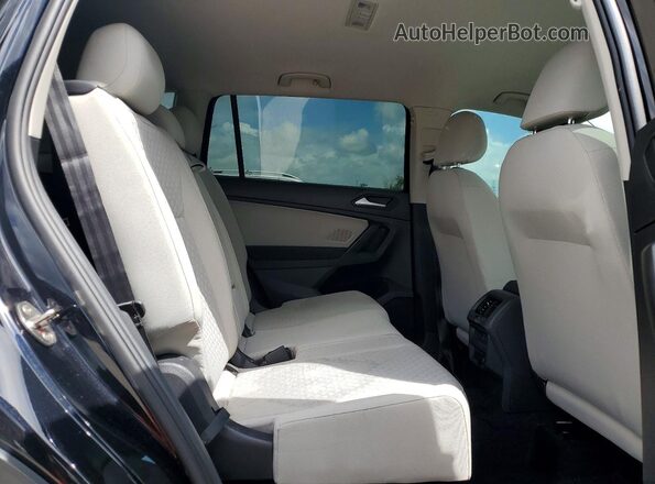 3VV1B7AX9MM086996 2021 VOLKSWAGEN TIGUAN Black Rear interior view